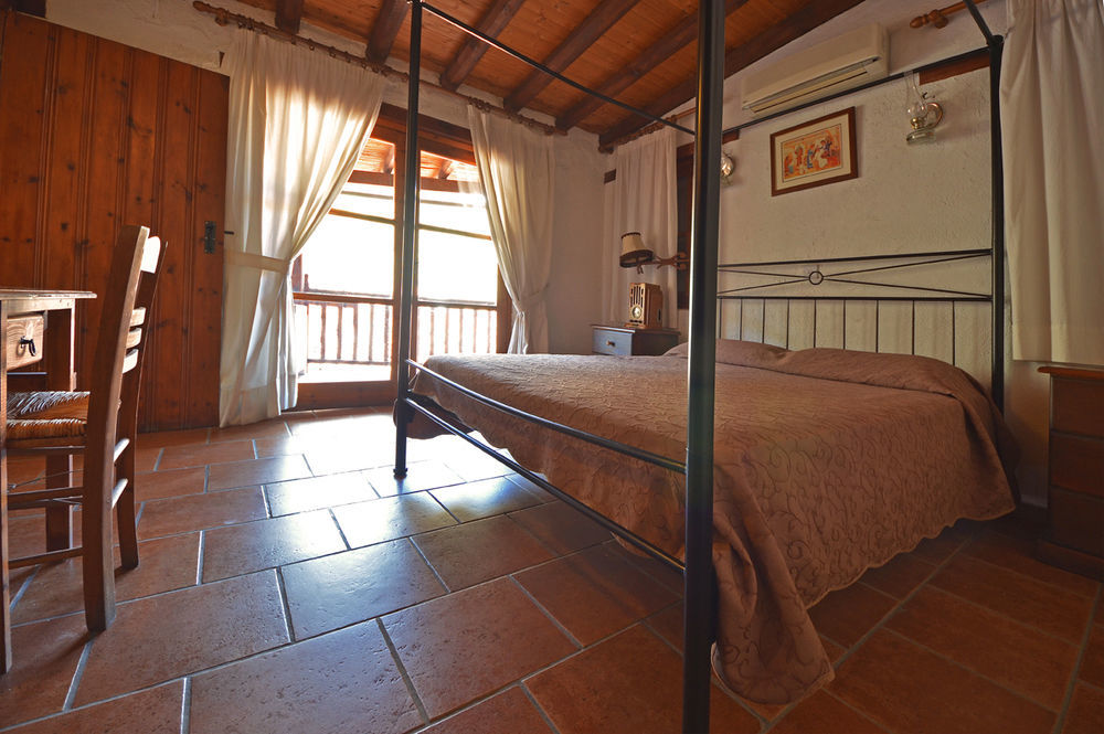 Linos Inn Kakopetria Luaran gambar